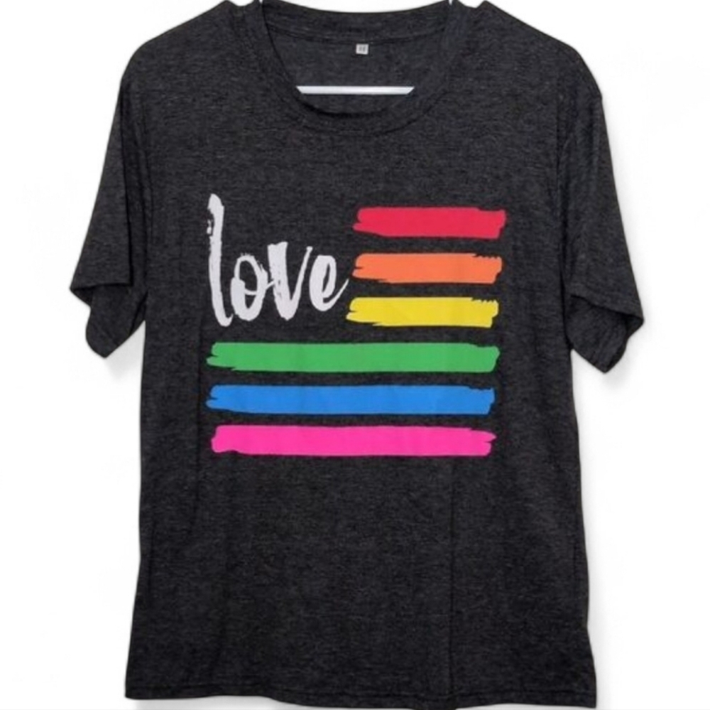 💲⬇️Charcoal Love Graphic T-Shirt